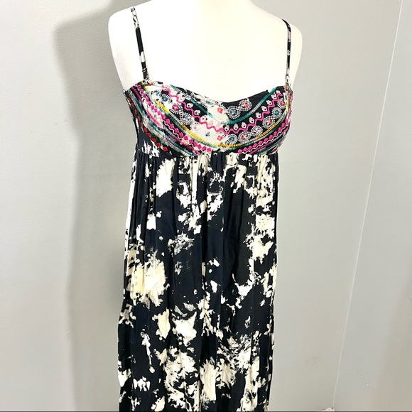 Billabong Smocked Embroidered top Maxi Dress - Picture 5 of 16